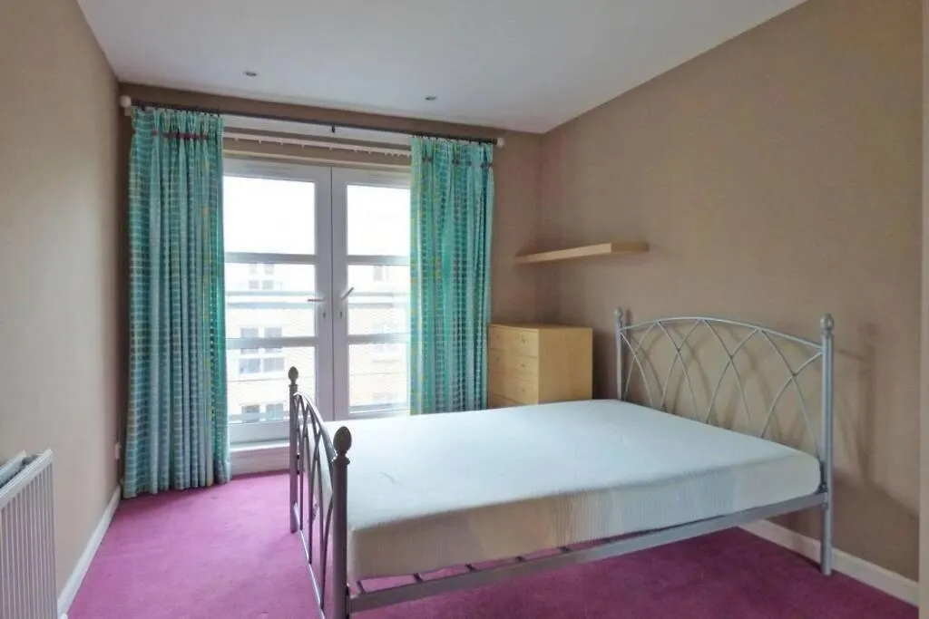 Comfortable, Self Contained 2 Double Beds Town Apartment Near Pittodrie Stadium Aberdeen